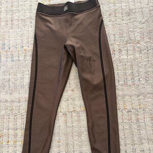 🤎 Alo Airlift High-Waist 7/8 Line Up Legging – Women’s Small